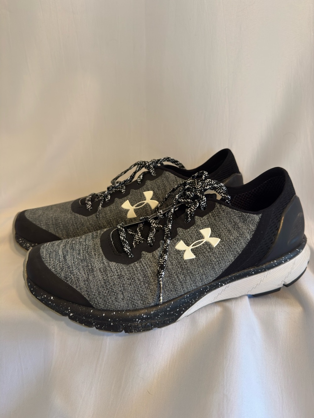 Under Armour Women’s Grey Training Shoes 10